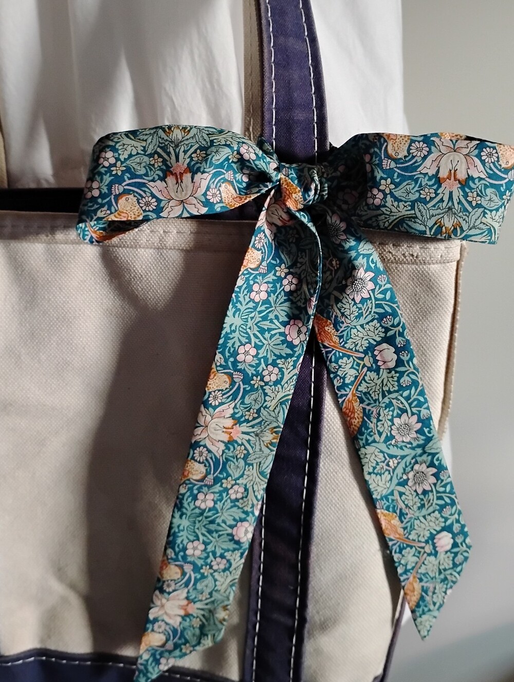 Liberty Art Fabric Tana Lawn Super Skinny Scarf William Morris Strawberry Thief - Picture 6 of 13
